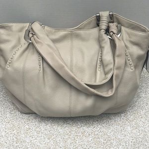 B. Makowsky handbag soft leather. Cream